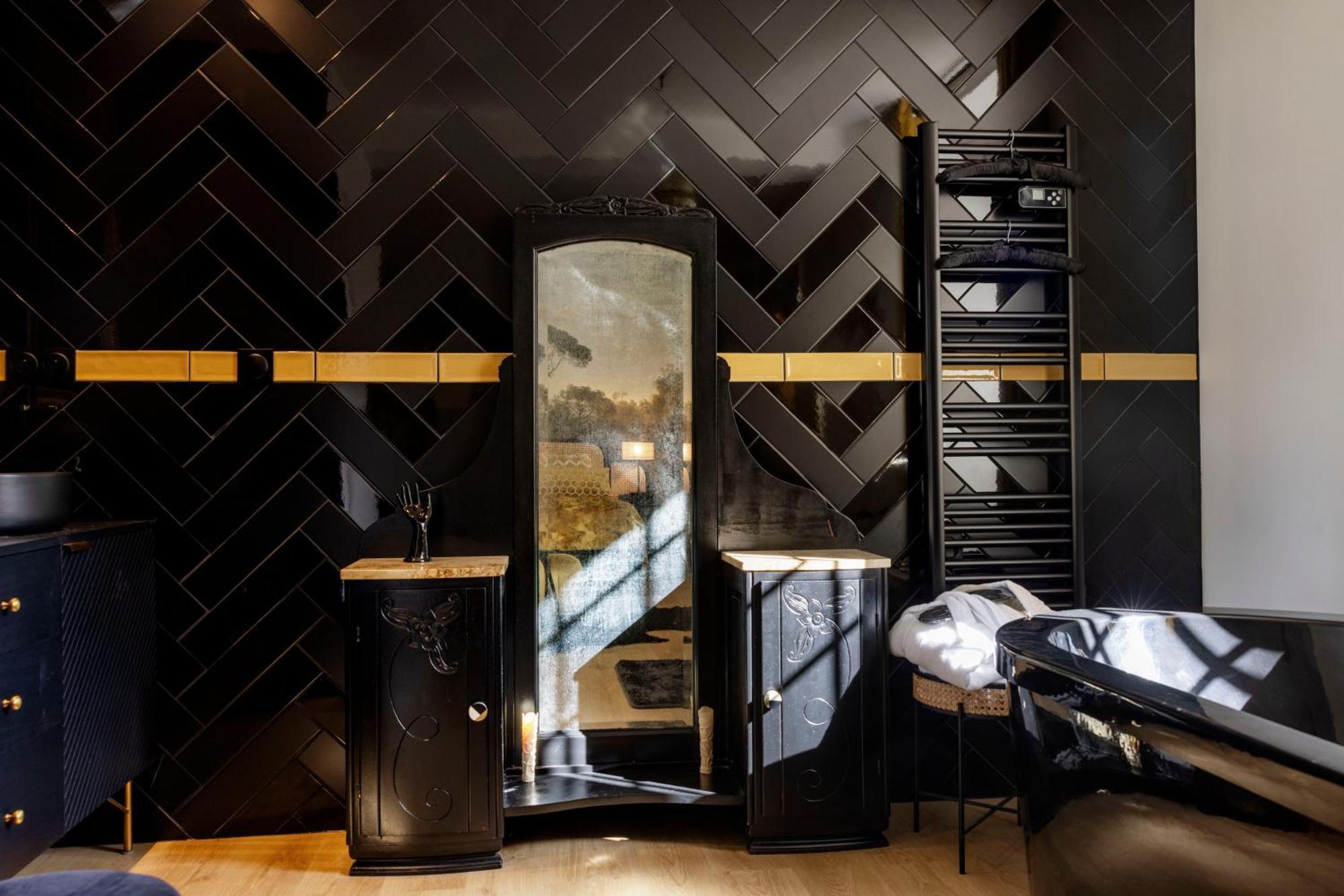 Marcenais L Ost In Sensations -Hebergements Insolites Et Suites De Luxe Spa Sauna Piscine Foret מראה חיצוני תמונה